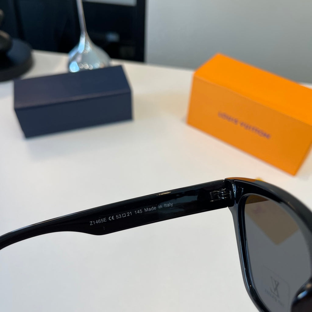 Louis Vuitton Metal Fashion Black Lens Sunglasses for Men & Women - detail image 8