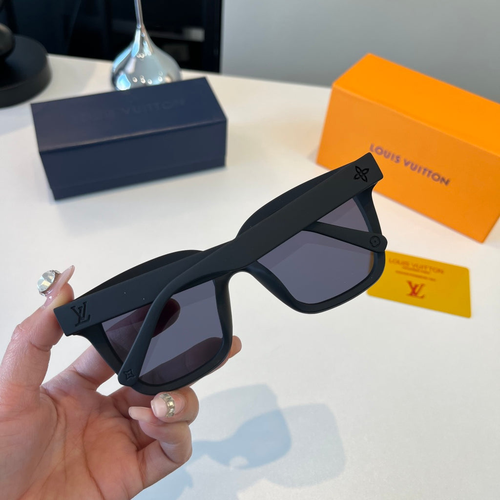 Louis Vuitton Fashion Black Lens Sunglasses for Men & Women - 158138 - detail image 8