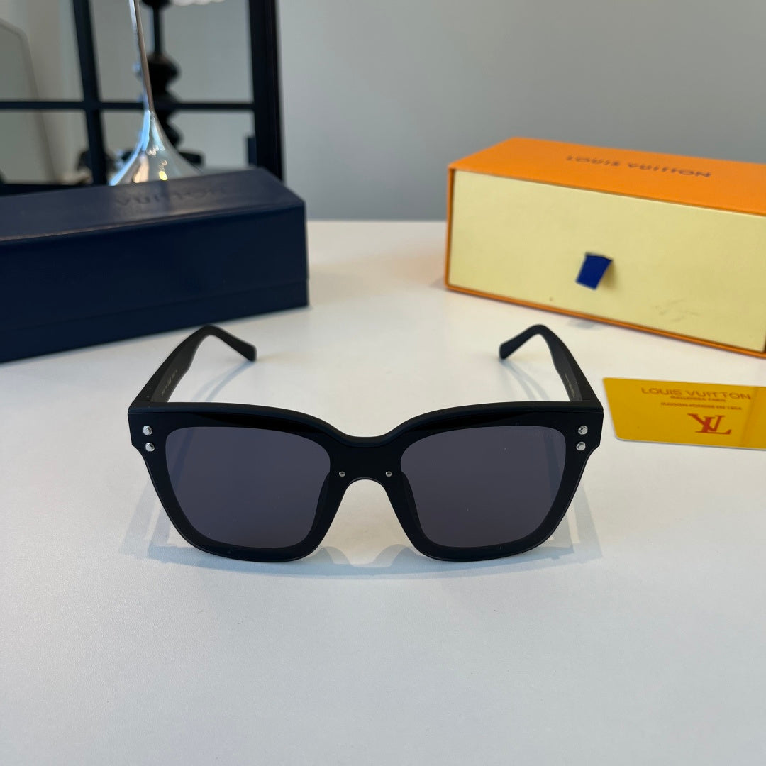 Louis Vuitton Fashion Black Lens Sunglasses for Men & Women - 493175 - detail image 2