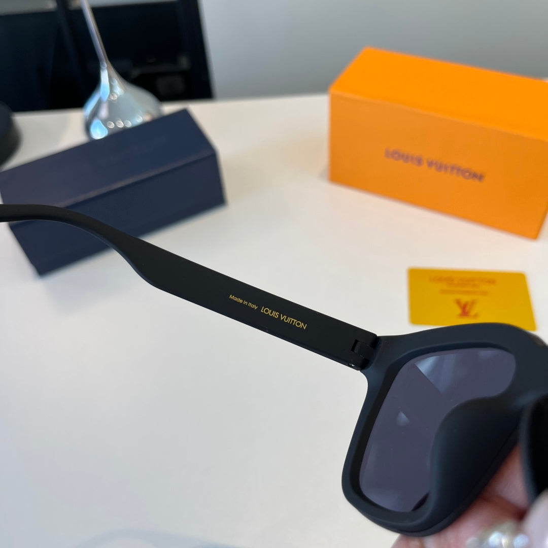 Louis Vuitton Fashion Black Lens Sunglasses for Men & Women - 158138 - detail image 9