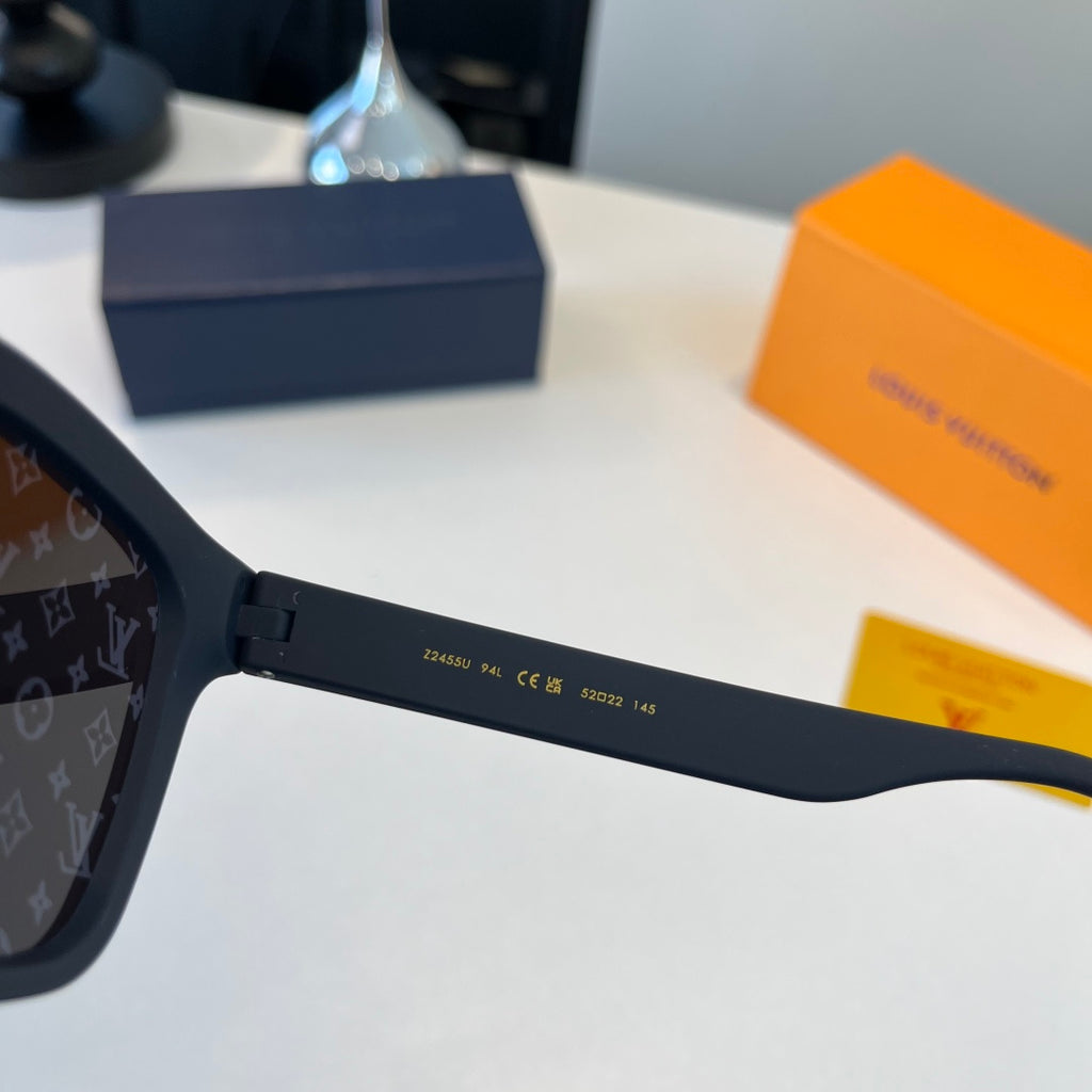 Louis Vuitton Fashion Blue Lens Sunglasses for Men & Women - 158139 - detail image 11