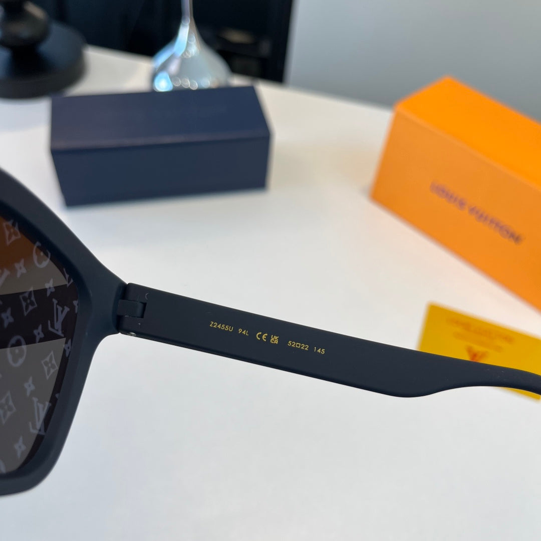 Louis Vuitton Fashion Blue Lens Sunglasses for Men & Women - 398179 - detail image 11
