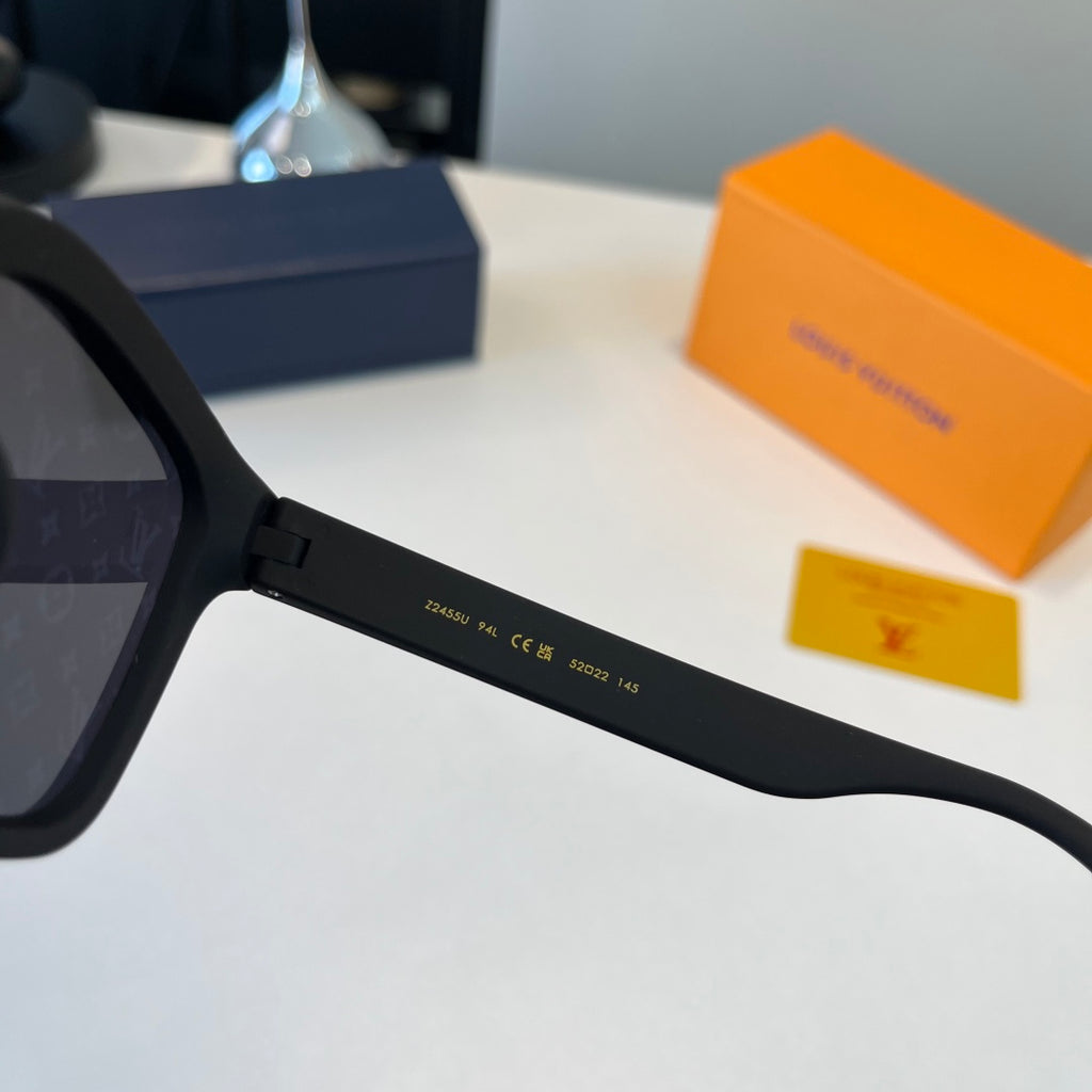 Louis Vuitton Fashion Black Lens Sunglasses for Men & Women - 158141 - detail image 10