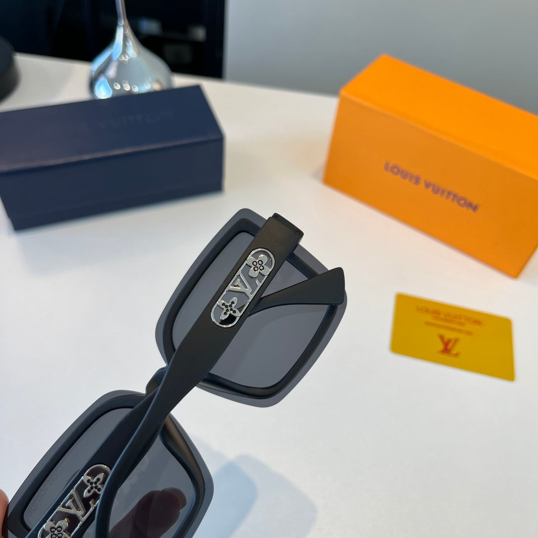 Louis Vuitton Fashion Black Lens Sunglasses for Men & Women - 158144 - detail image 8