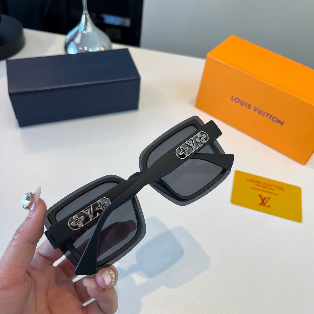 Louis Vuitton Fashion Black Lens Sunglasses for Men & Women - 158144 - detail image 9