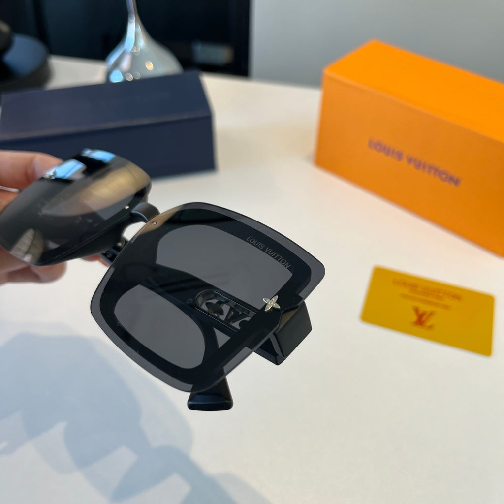 Louis Vuitton Fashion Black Lens Sunglasses for Men & Women - 398184 - detail image 5