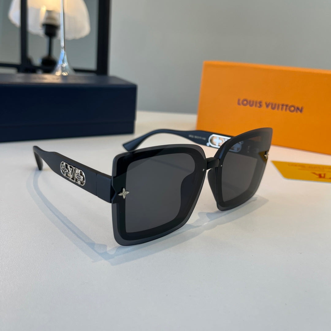 Louis Vuitton Fashion Black Lens Sunglasses for Men & Women - 158144
