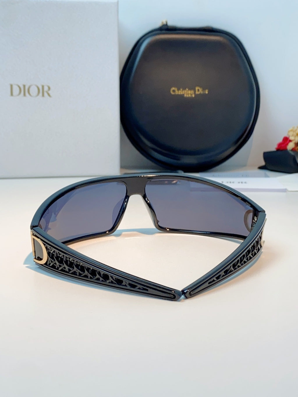 Dior Aviator Red Lens Sunglasses for Men & Women - detail image 4