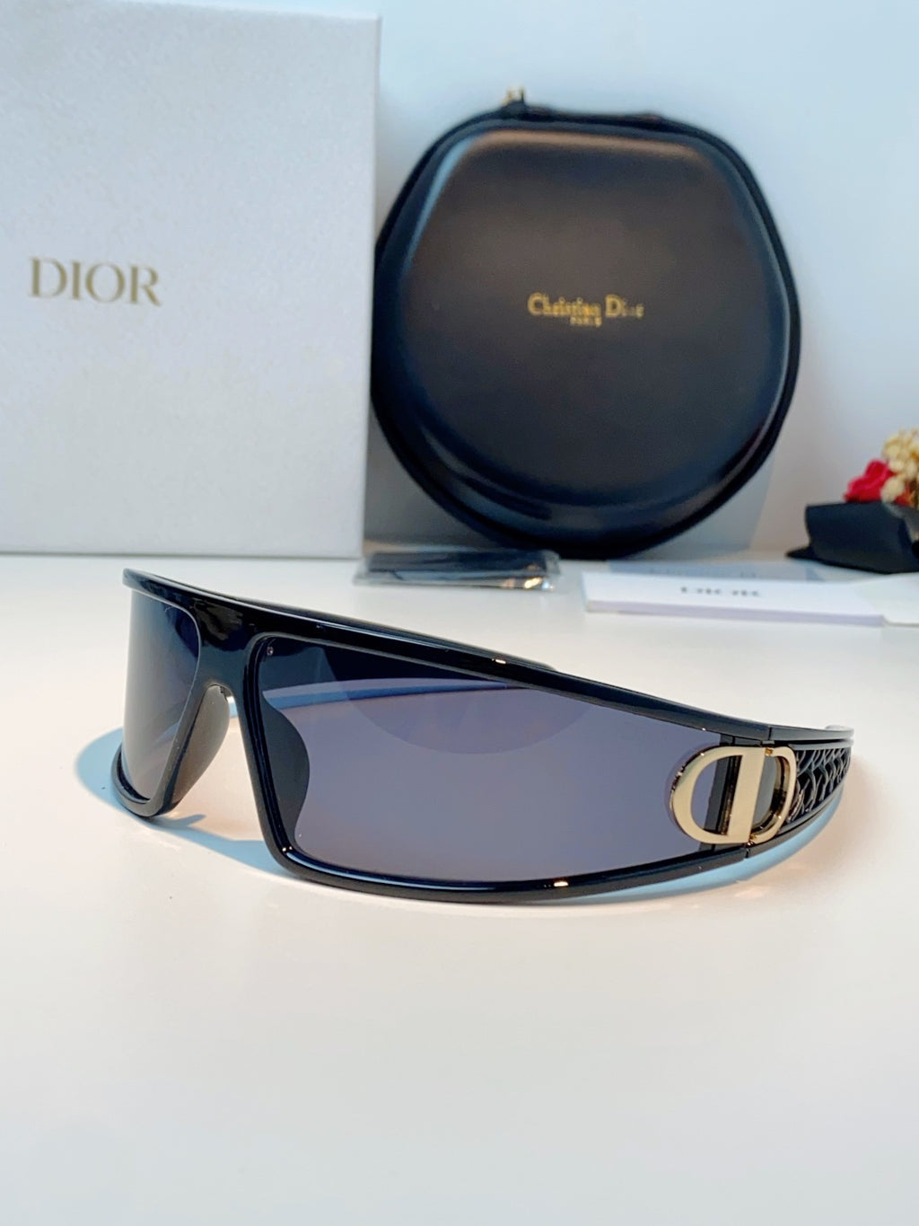 Dior Aviator Red Lens Sunglasses for Men & Women - detail image 2