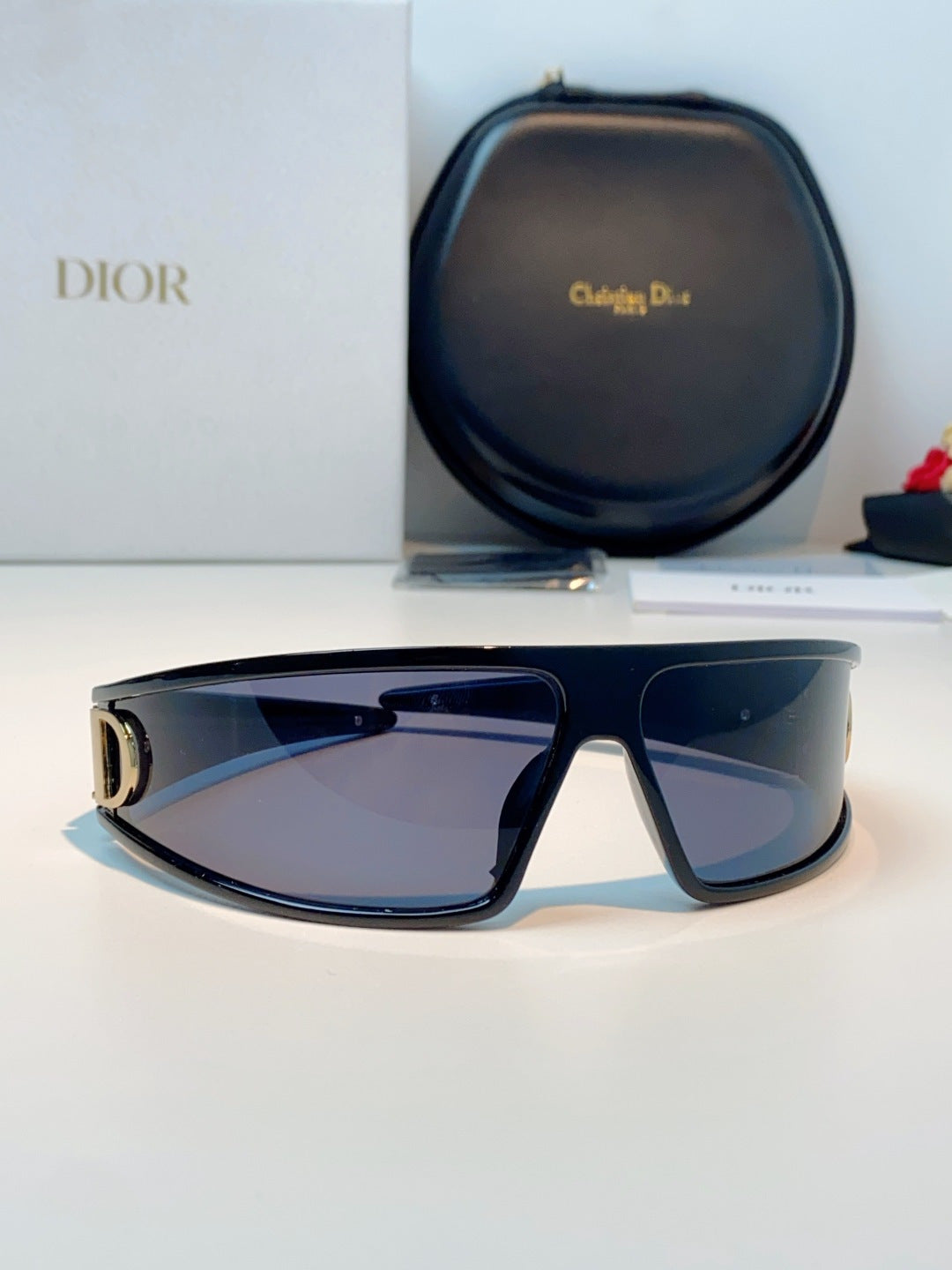 Dior Aviator Red Lens Sunglasses for Men & Women - detail image 3
