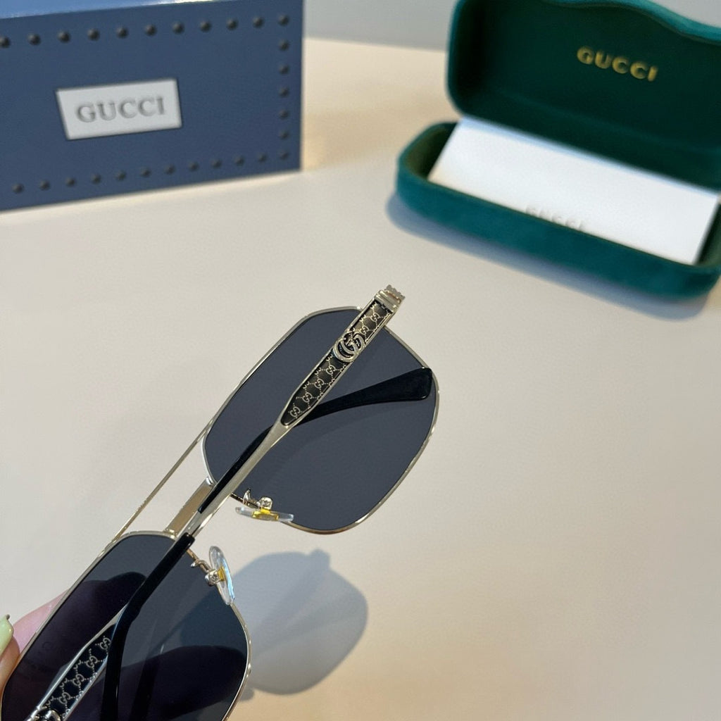 Gucci Metal Aviator Black Lens Sunglasses for Men & Women - 486342 - detail image 7