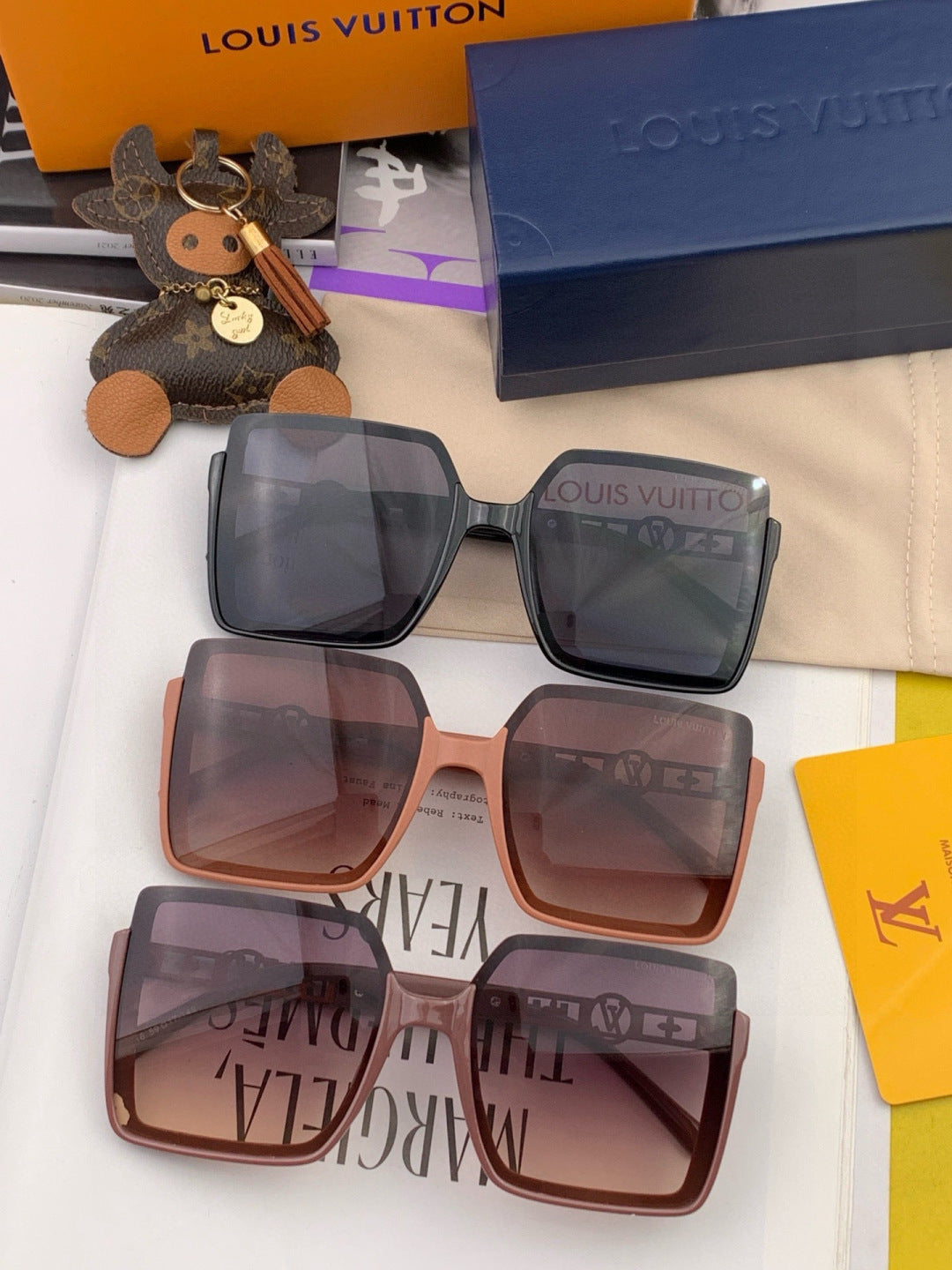 Louis Vuitton L6151 Square Black Lens Sunglasses for Men & Women - detail image 7
