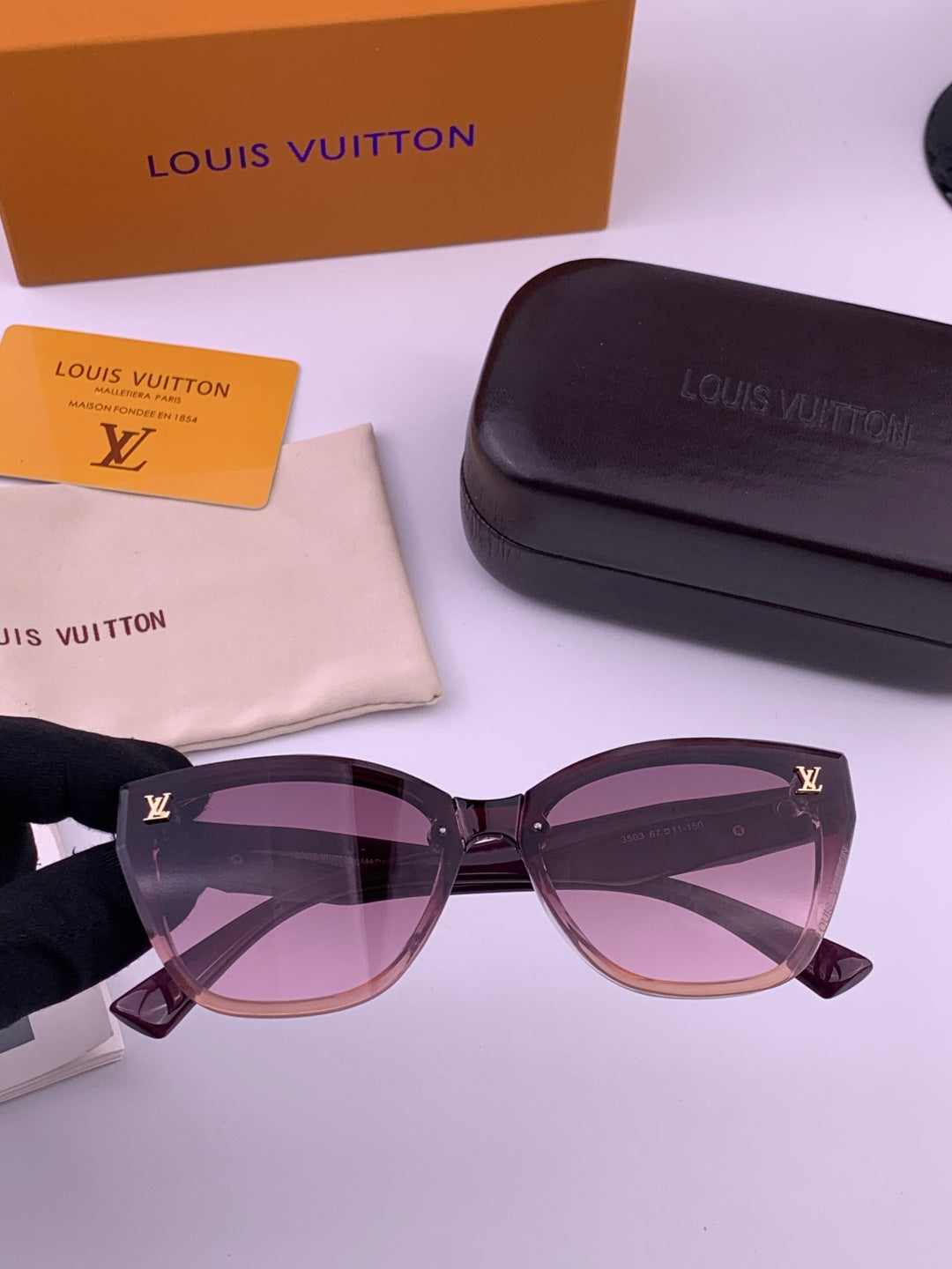 Louis Vuitton Fashion Gold Lens Sunglasses for Men & Women - 997367 - detail image 3