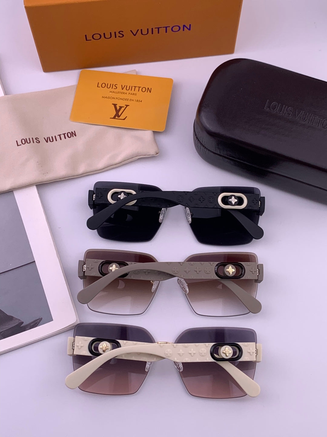 Louis Vuitton L8972 Square Gold Lens Sunglasses for Men & Women - detail image 6