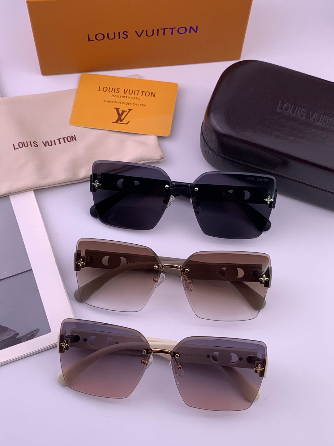 Louis Vuitton L8972 Square Gold Lens Sunglasses for Men & Women - detail image 7