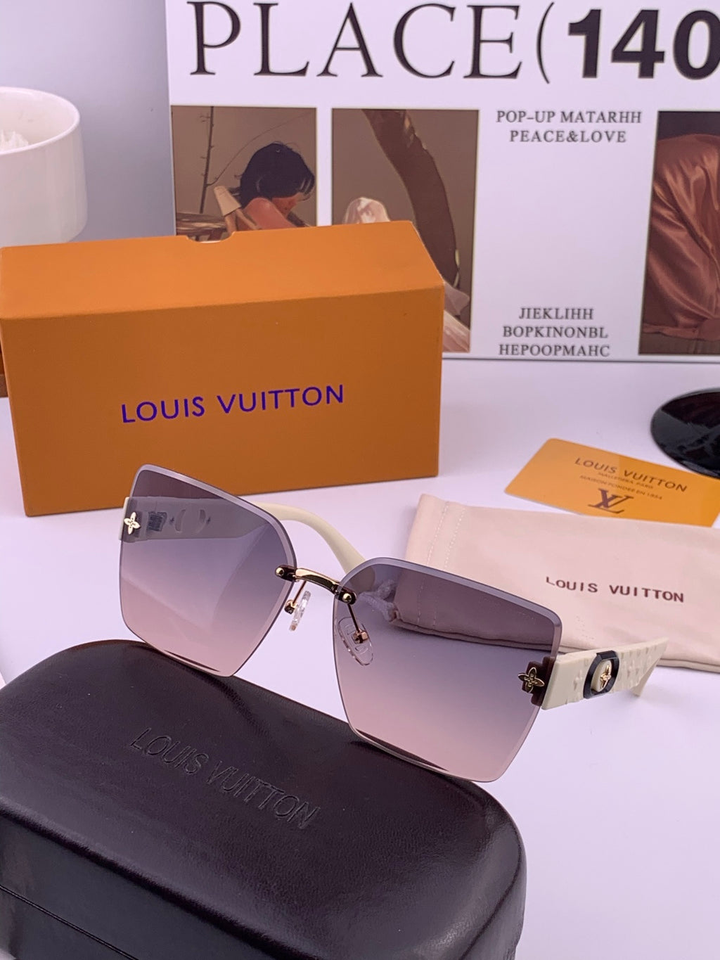 Louis Vuitton L8972 Square Gold Lens Sunglasses for Men & Women - 997362 - detail image 3