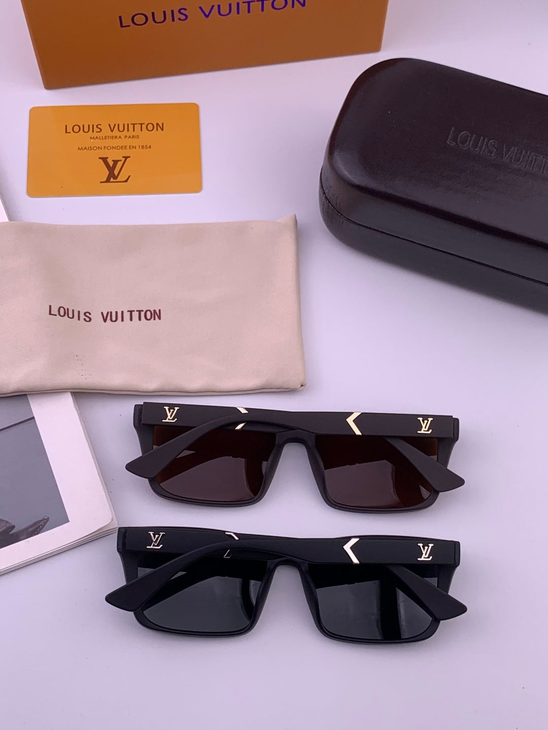 Louis Vuitton Fashion Gold Lens Sunglasses for Men & Women - 997364 - detail image 6