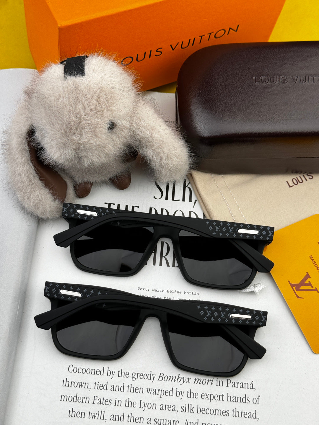 Louis Vuitton L8510 Square Gold Lens Sunglasses for Men & Women - 997360 - detail image 6