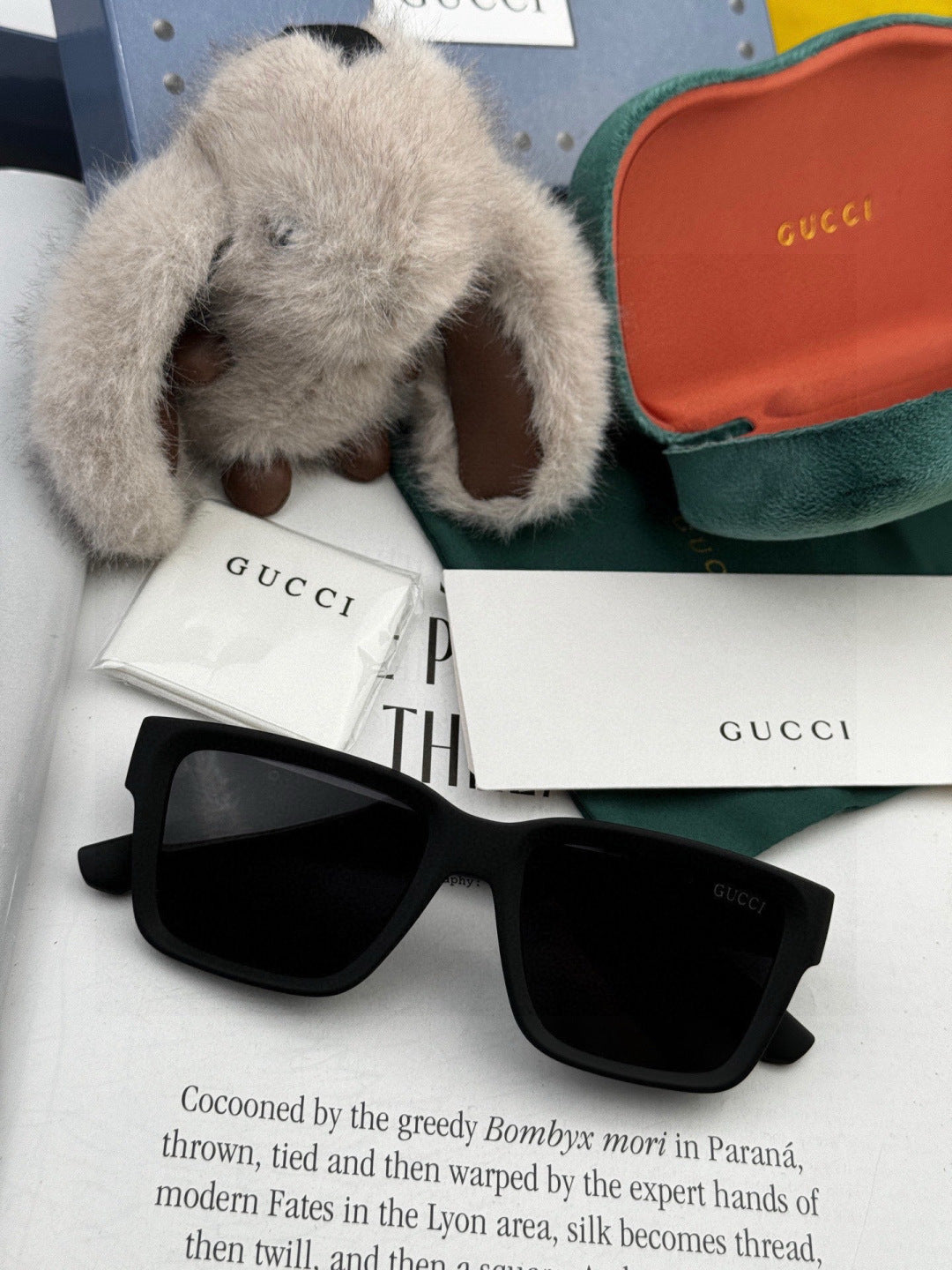 Gucci G5510 Square Gold Lens Sunglasses for Men & Women - detail image 4