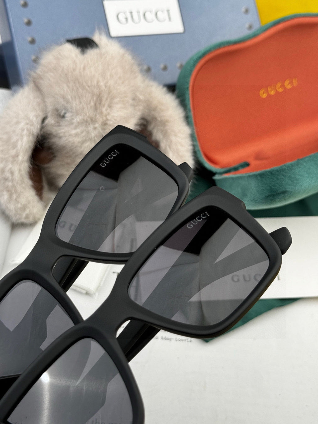 Gucci G5510 Square Gold Lens Sunglasses for Men & Women - detail image 5