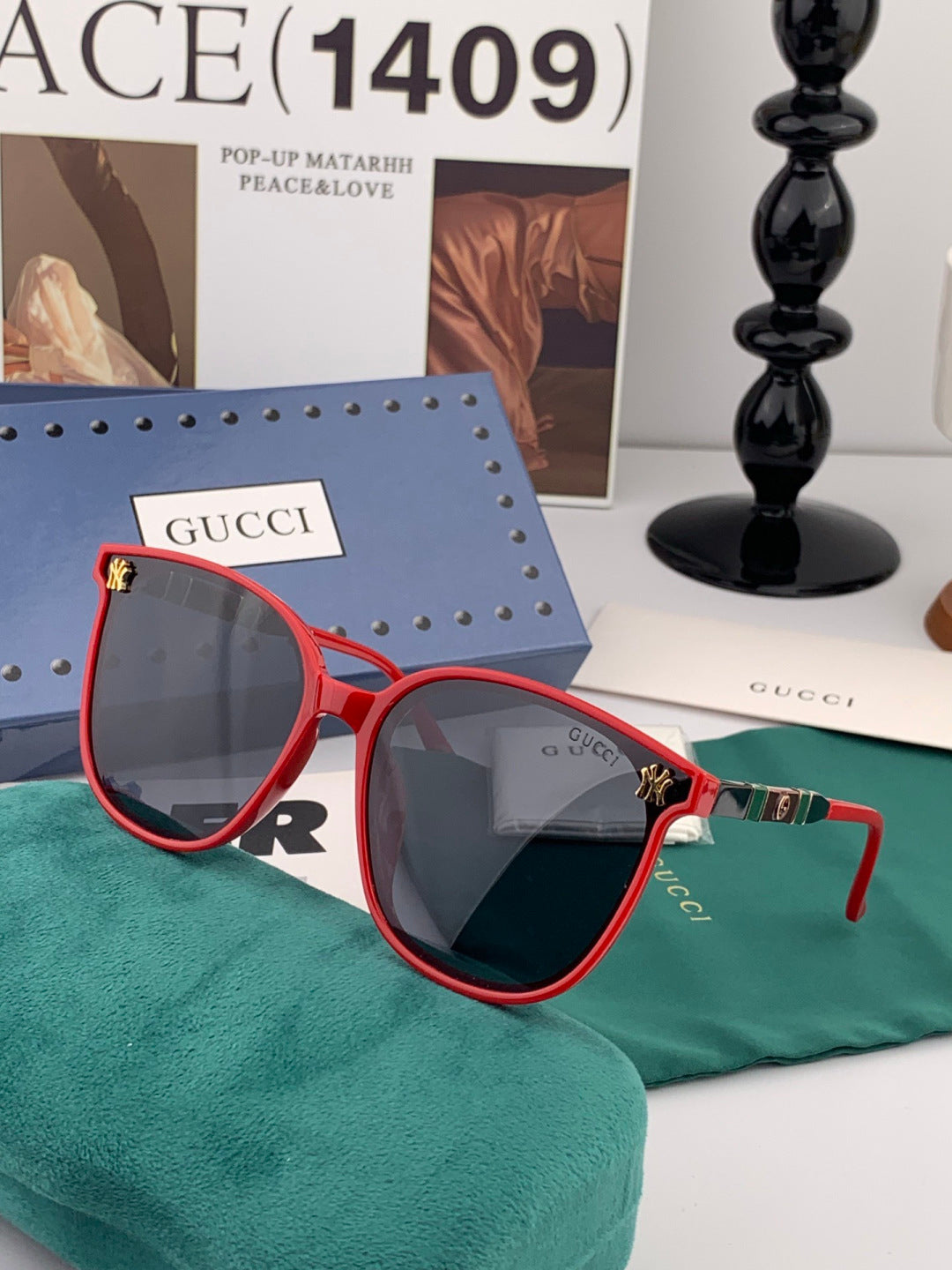 Gucci G15501 Polarized Round Gold Lens Sunglasses for Men & Women - 997617