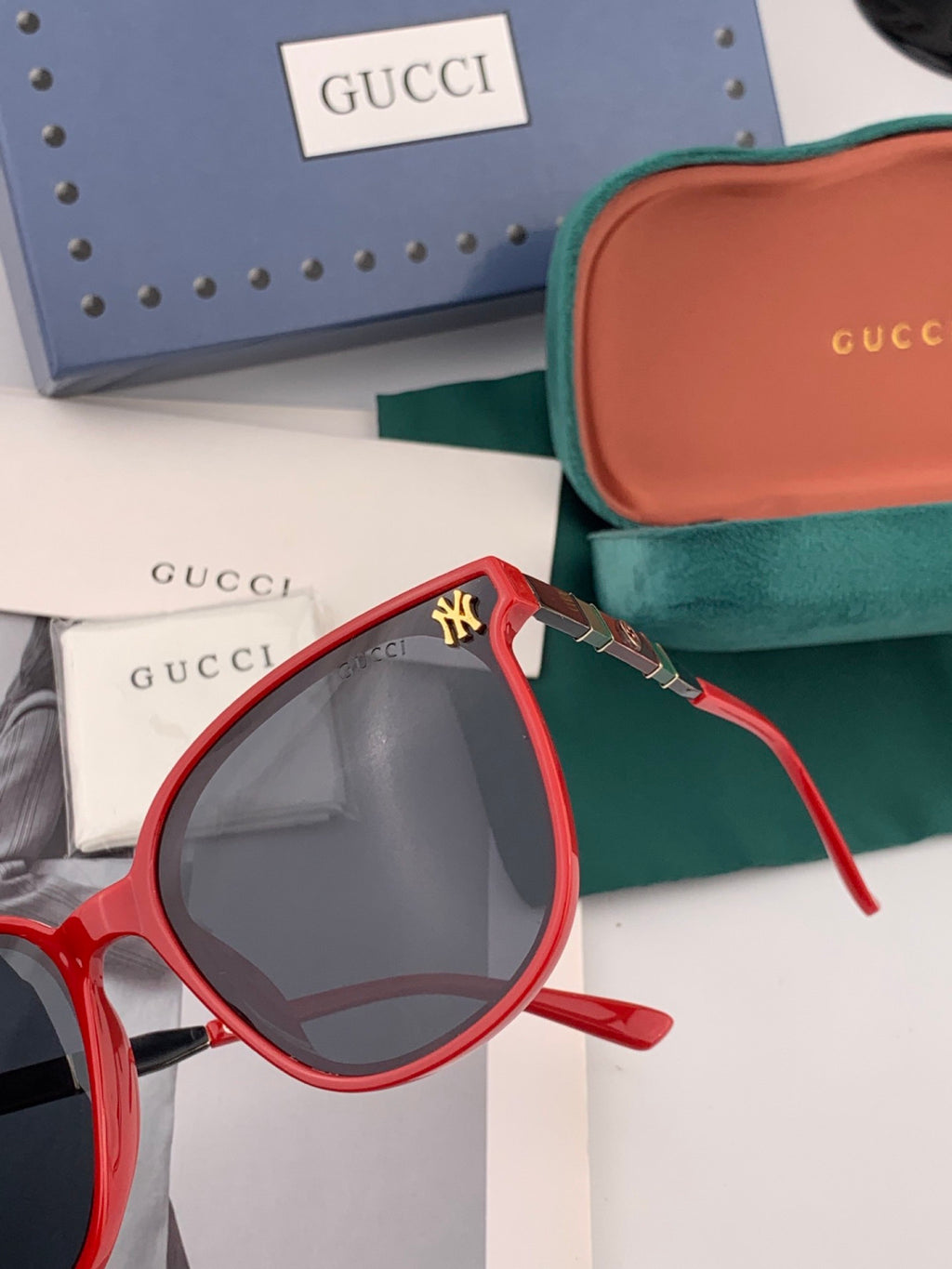 Gucci G15501 Polarized Round Gold Lens Sunglasses for Men & Women - 997617 - detail image 2