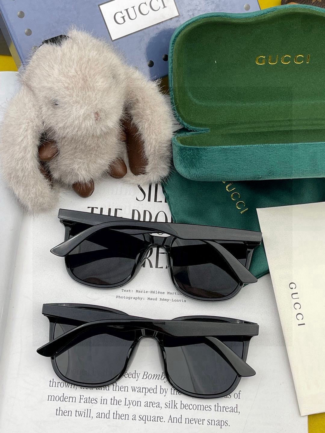 Gucci G92026 Square Red Lens Sunglasses for Men & Women - detail image 5