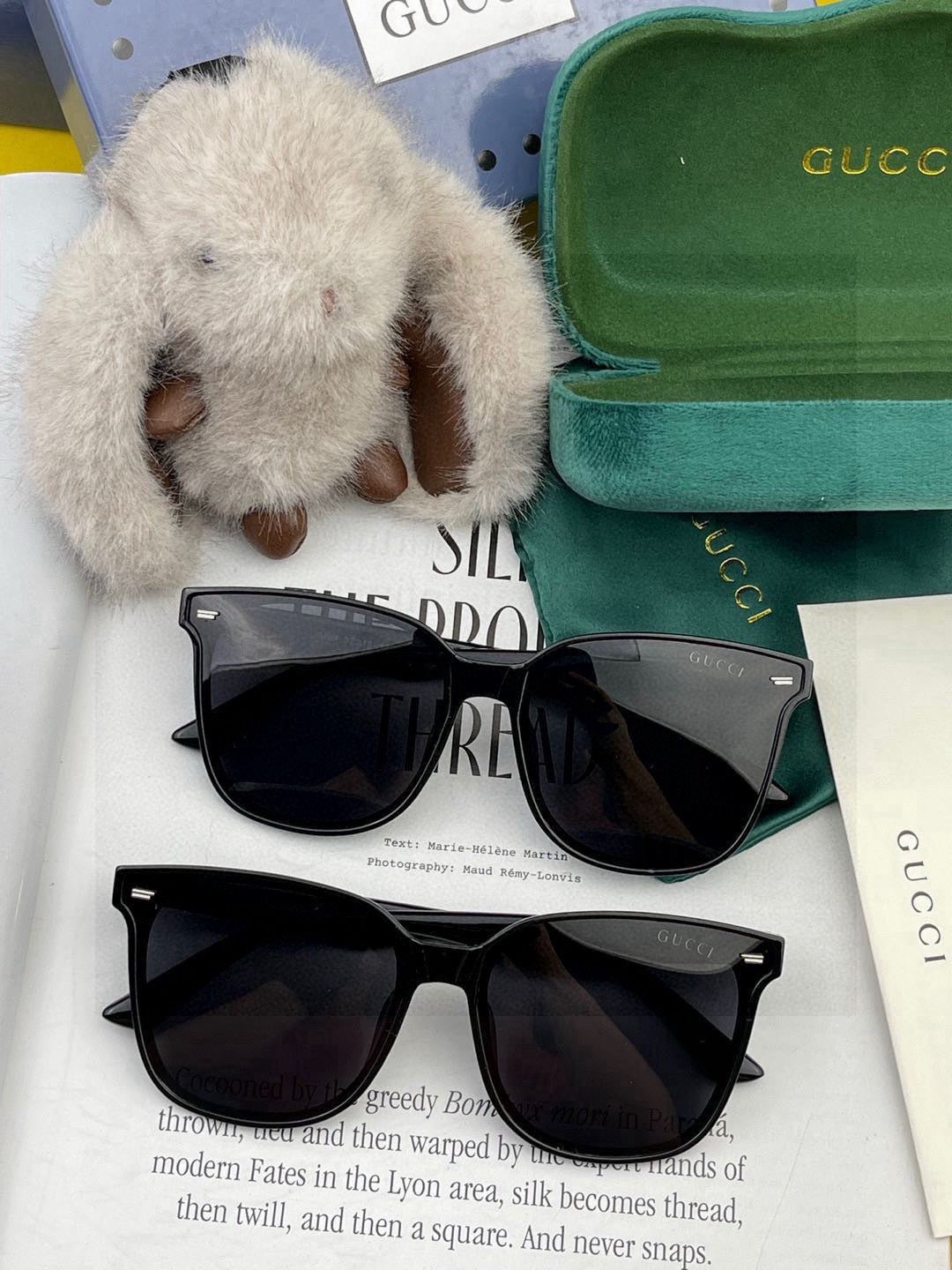 Gucci G92026 Square Red Lens Sunglasses for Men & Women - detail image 6