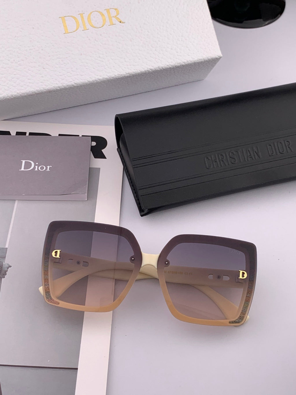 Dior D2302 Square Black Lens Sunglasses for Men & Women - detail image 3