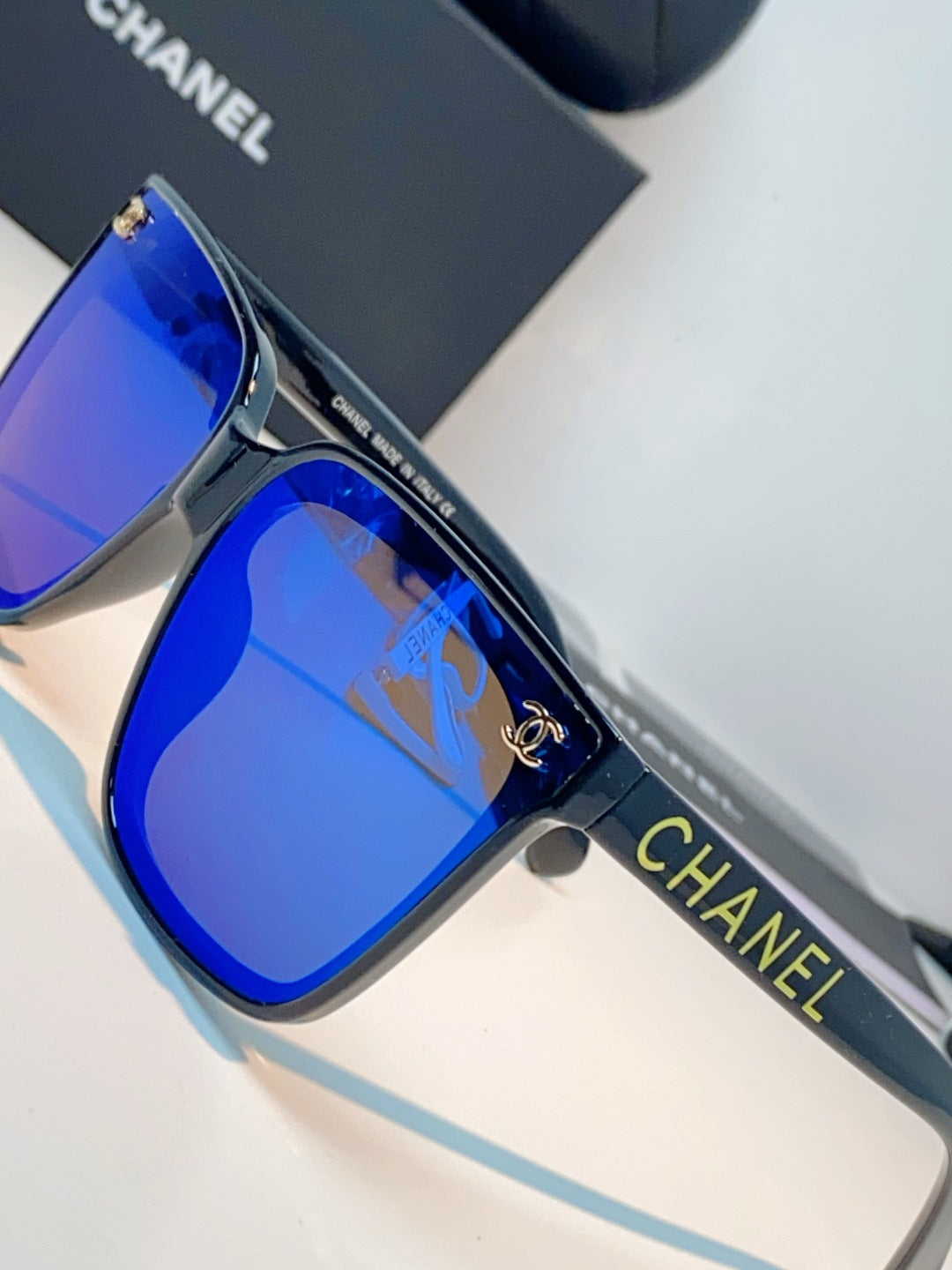 Chanel Polarized Oversized Blue Lens Sunglasses for Men & Women - 997742 - detail image 7