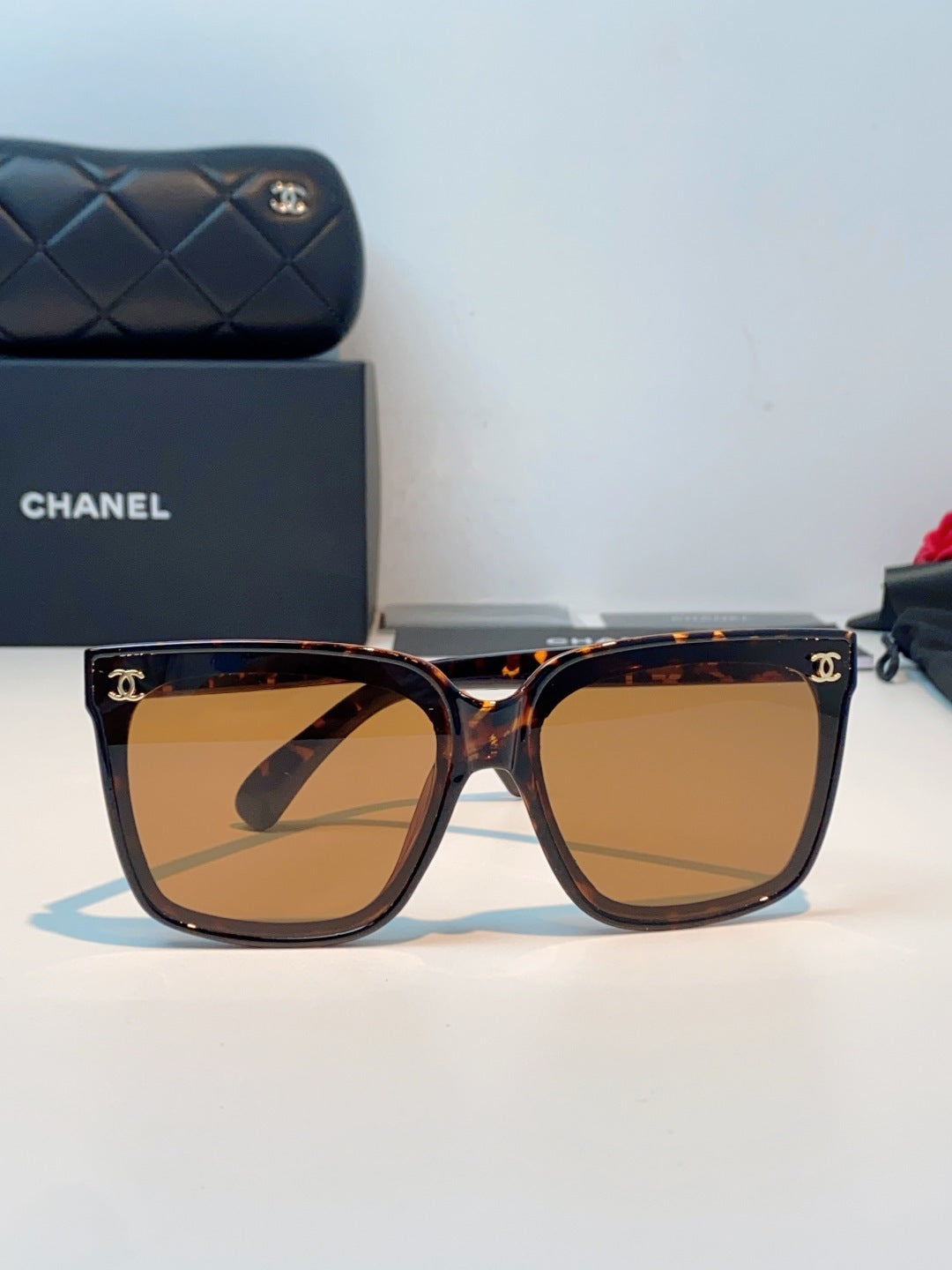 Chanel Polarized Oversized Brown Lens Sunglasses for Men & Women - 997744 - detail image 2