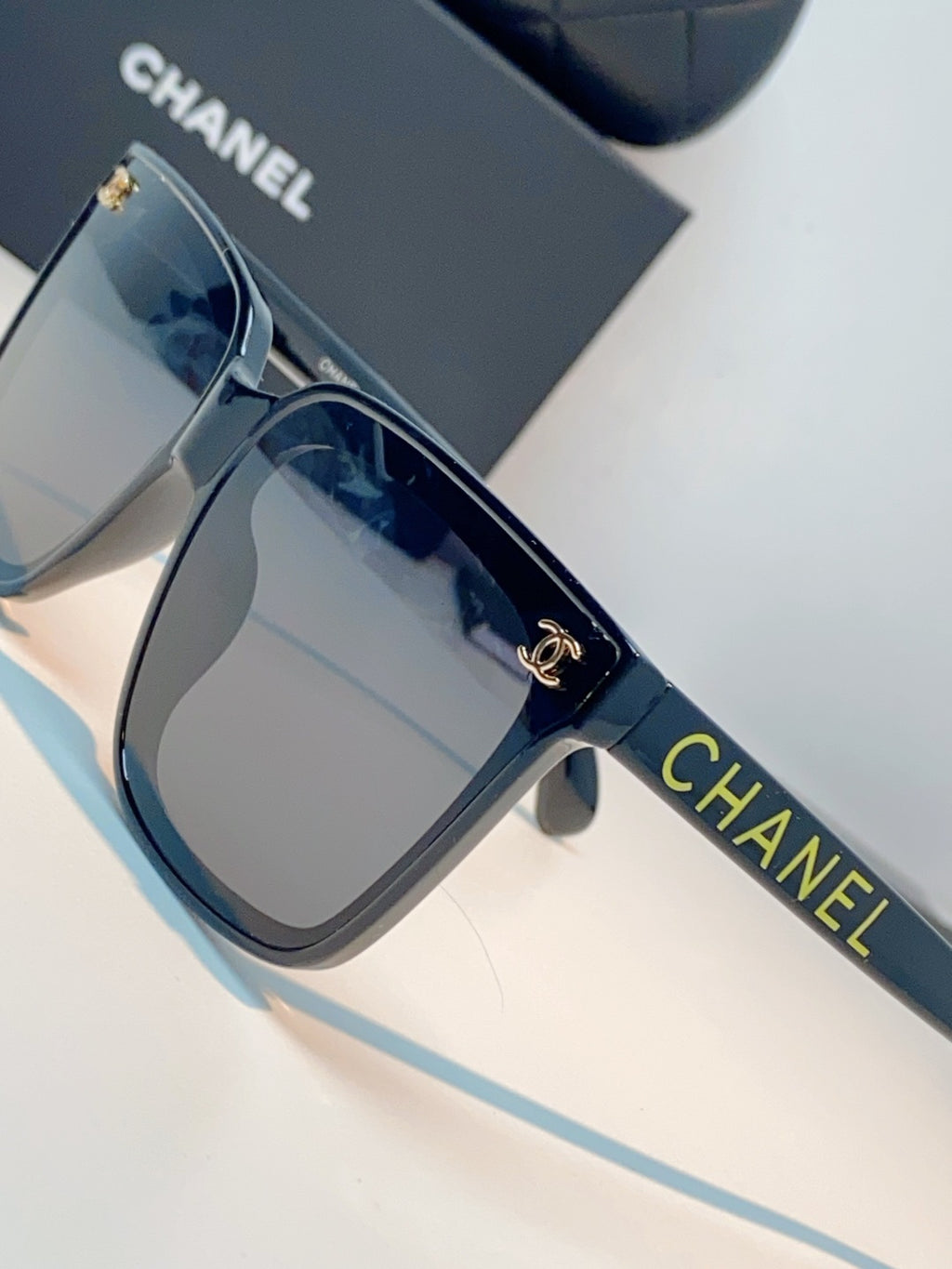 Chanel Polarized Oversized Gray Lens Sunglasses for Men & Women - 997745 - detail image 7