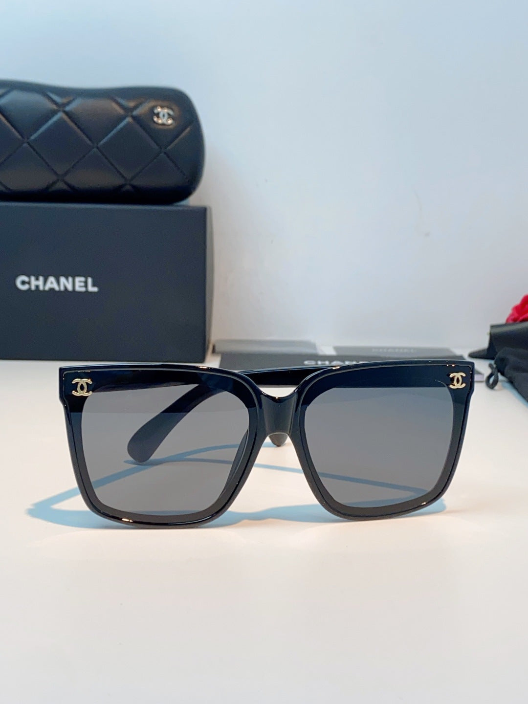 Chanel Polarized Oversized Gray Lens Sunglasses for Men & Women - 997745 - detail image 2