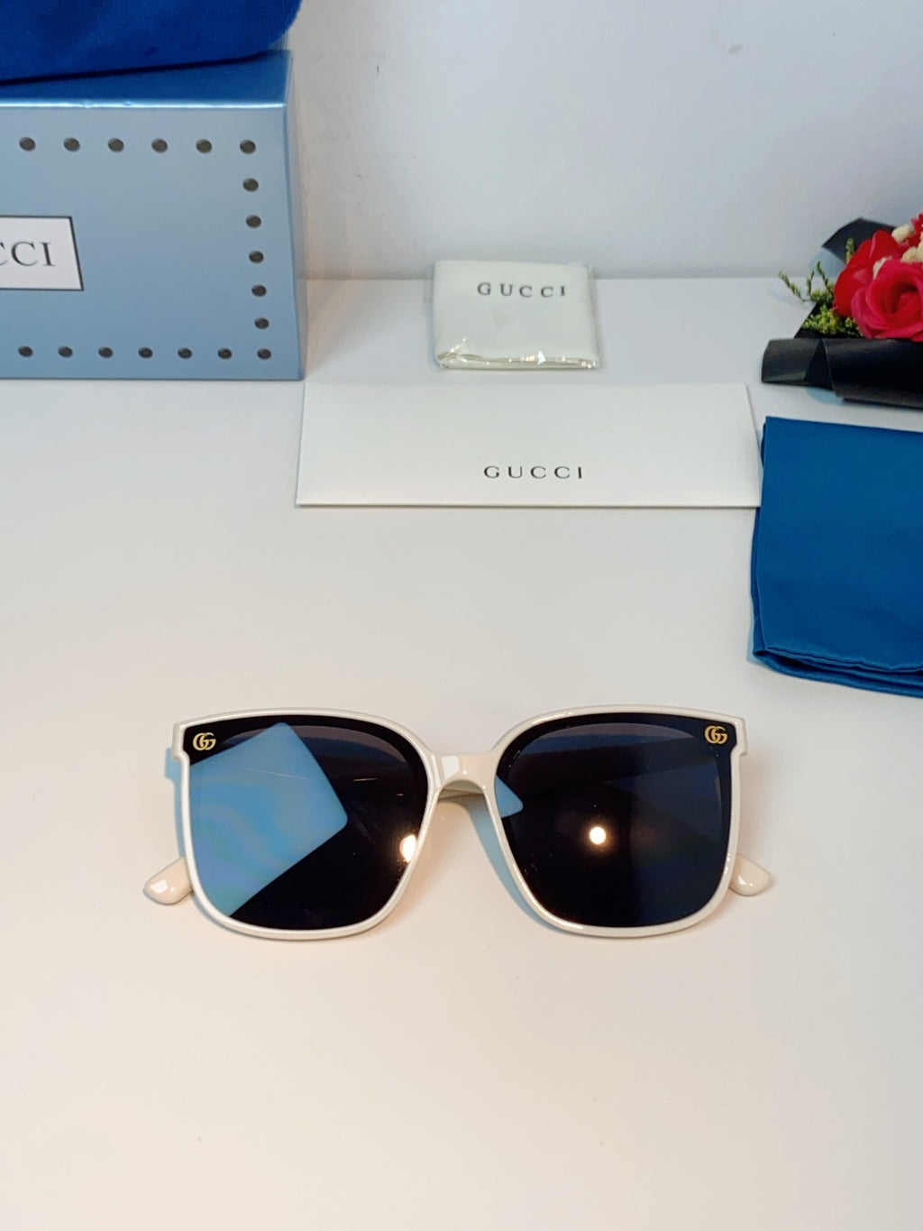 Gucci Fashion Black Lens Sunglasses for Men & Women - 997542 - detail image 9