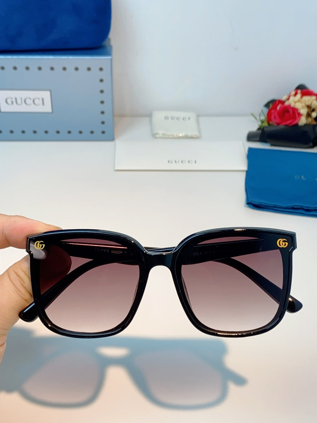 Gucci Fashion Red Lens Sunglasses for Men & Women - detail image 4