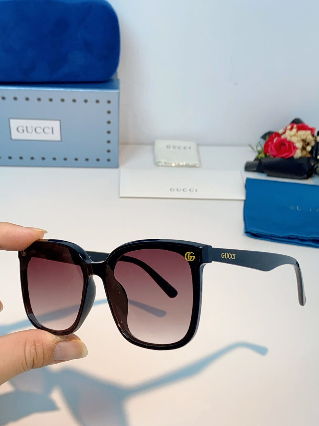 Gucci Fashion Red Lens Sunglasses for Men & Women - detail image 6