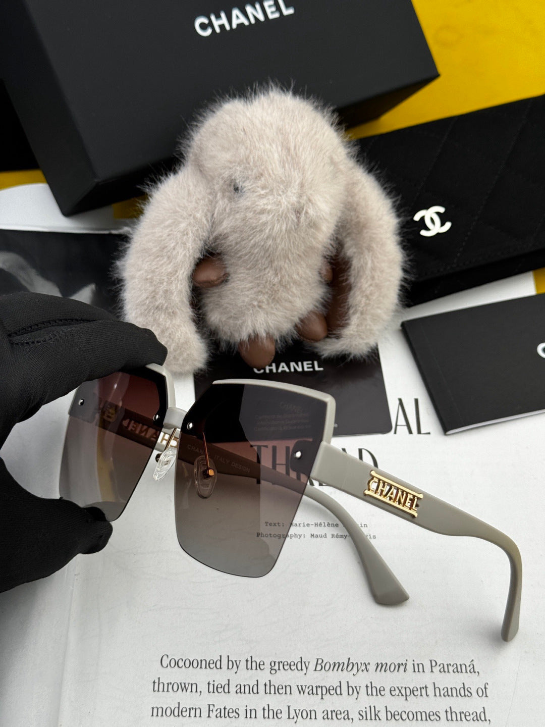 Chanel CH1250 Polarized Square Silver Lens Sunglasses for Women - detail image 6
