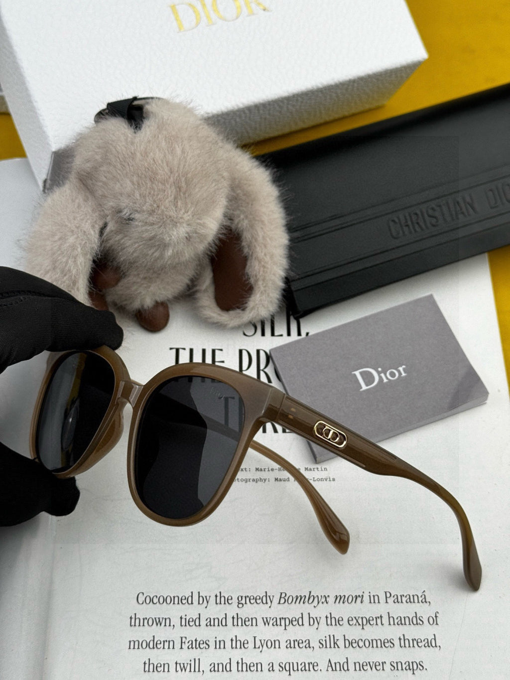 Dior D6106 Polarized Round Red Lens Sunglasses for Men & Women - 997990 - detail image 6