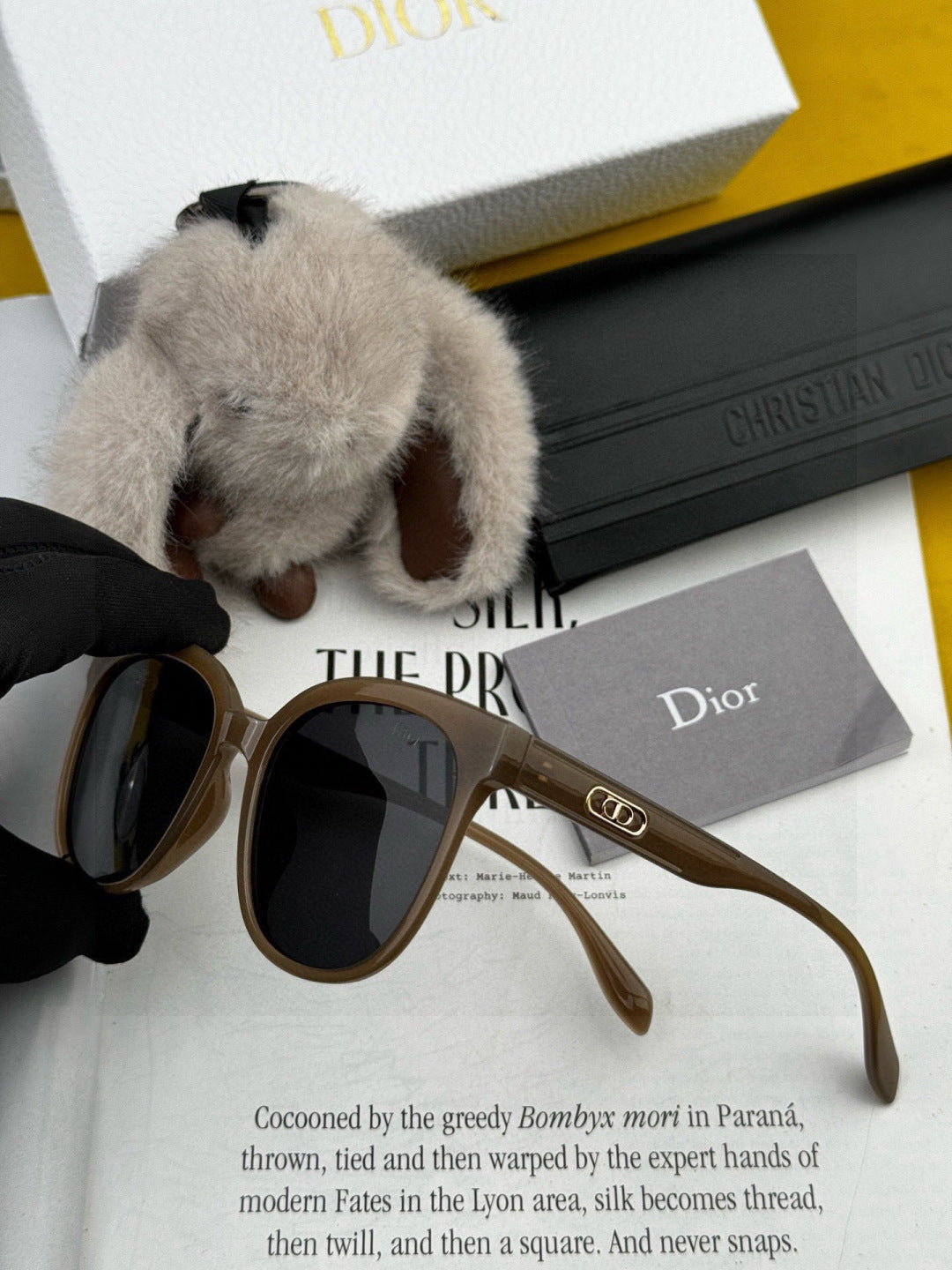Dior D6106 Polarized Round Red Lens Sunglasses for Men & Women - 997990 - detail image 6