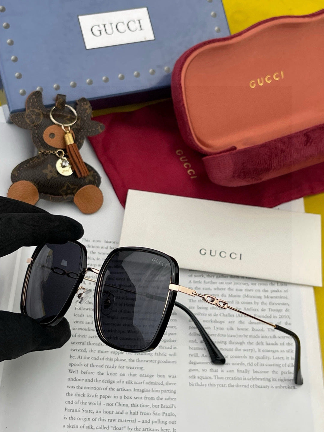 Gucci G1377 Polarized Round Red Lens Sunglasses for Men & Women - 997610 - detail image 4