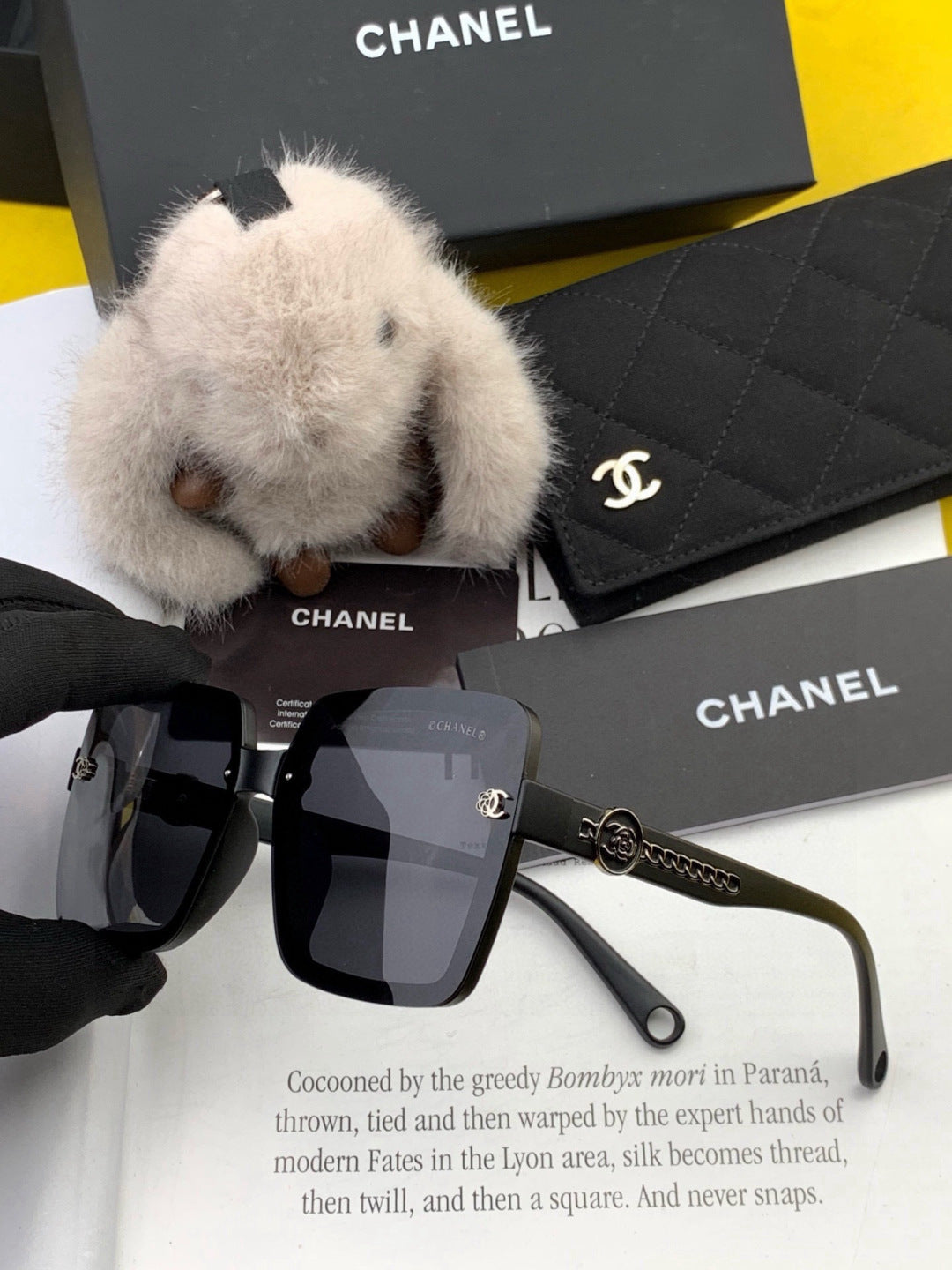 Chanel CH9990 Polarized Square Black Lens Sunglasses for Women - detail image 3