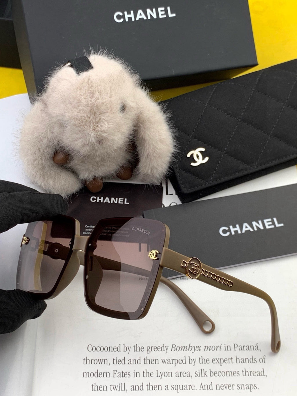Chanel CH9990 Polarized Square Black Lens Sunglasses for Women - detail image 4