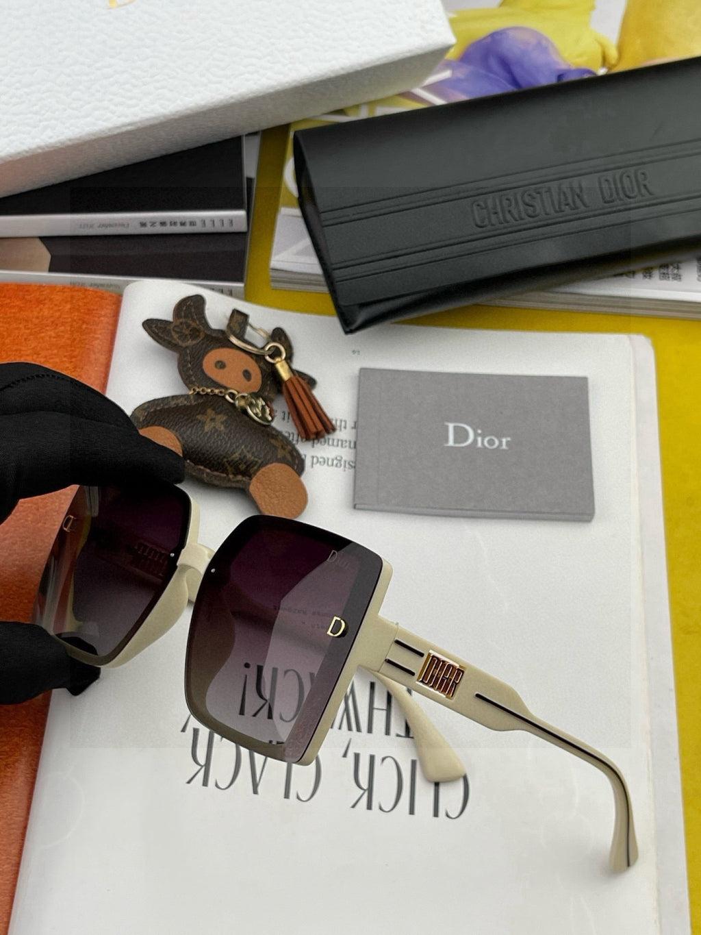 Dior D5290 Polarized Square Gray Lens Sunglasses for Men & Women - detail image 3