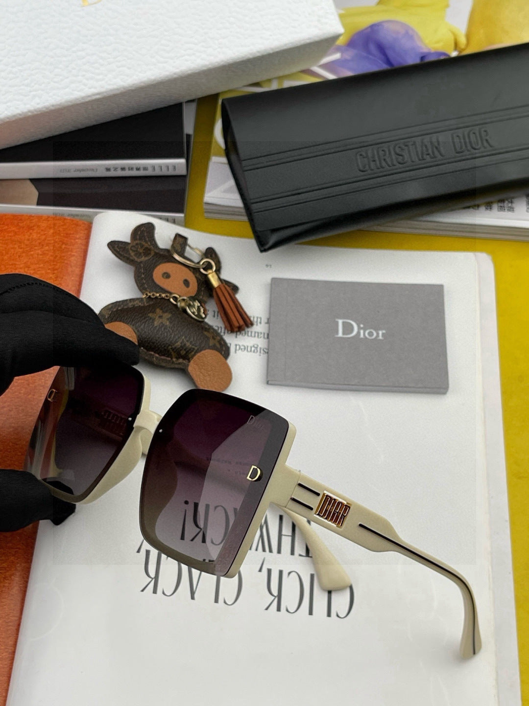 Dior D5290 Polarized Square Gray Lens Sunglasses for Men & Women - detail image 3