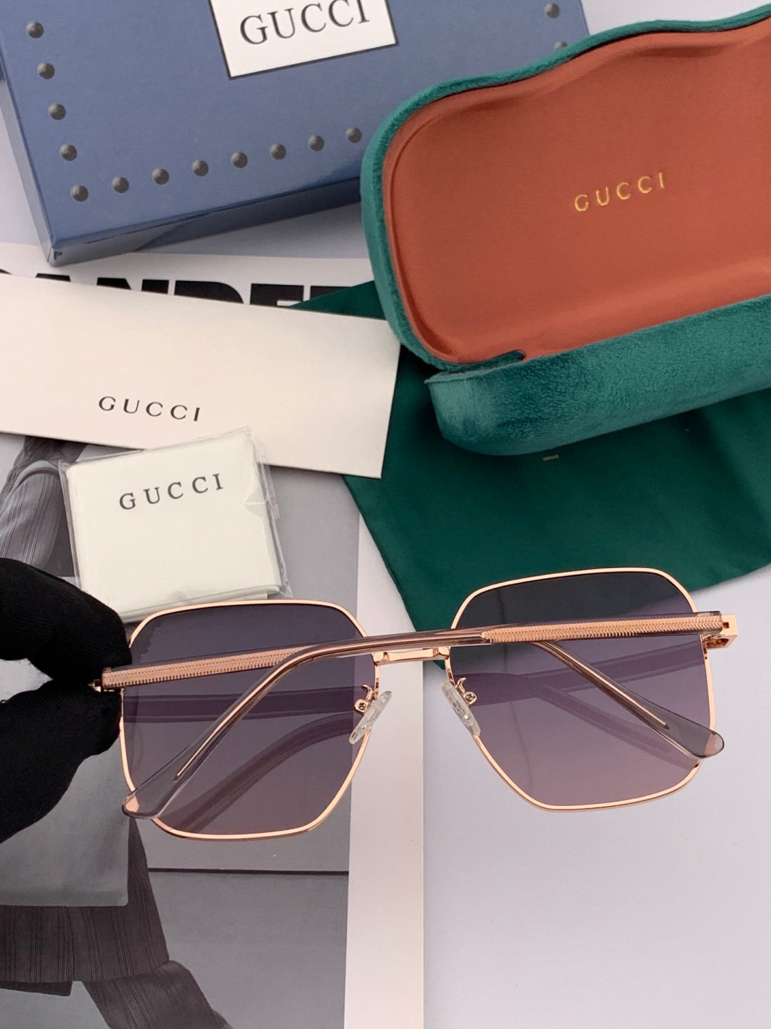 Gucci G1622 Polarized Square Gold Lens Sunglasses for Men & Women - detail image 6