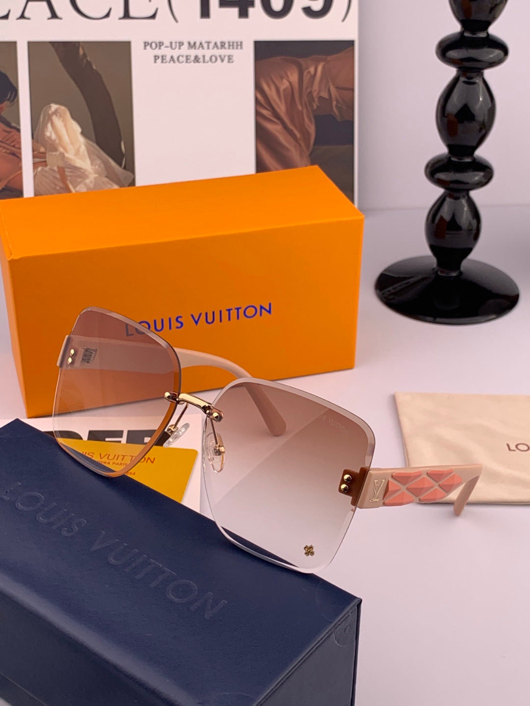 Louis Vuitton L1550 Square Black Lens Sunglasses for Men & Women - detail image 2