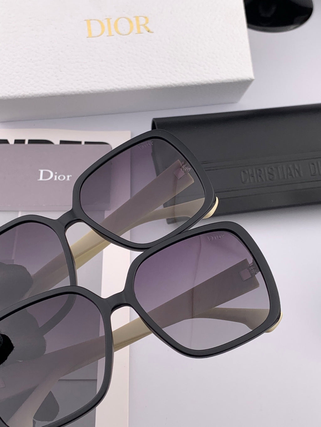 Dior D7277 Polarized Square Black Lens Sunglasses for Men & Women - detail image 3