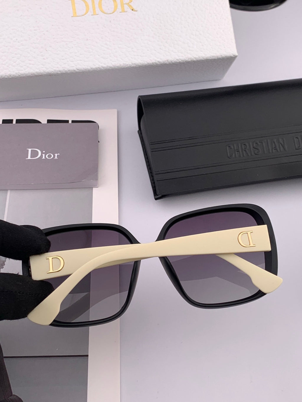 Dior D7277 Polarized Square Black Lens Sunglasses for Men & Women - detail image 4