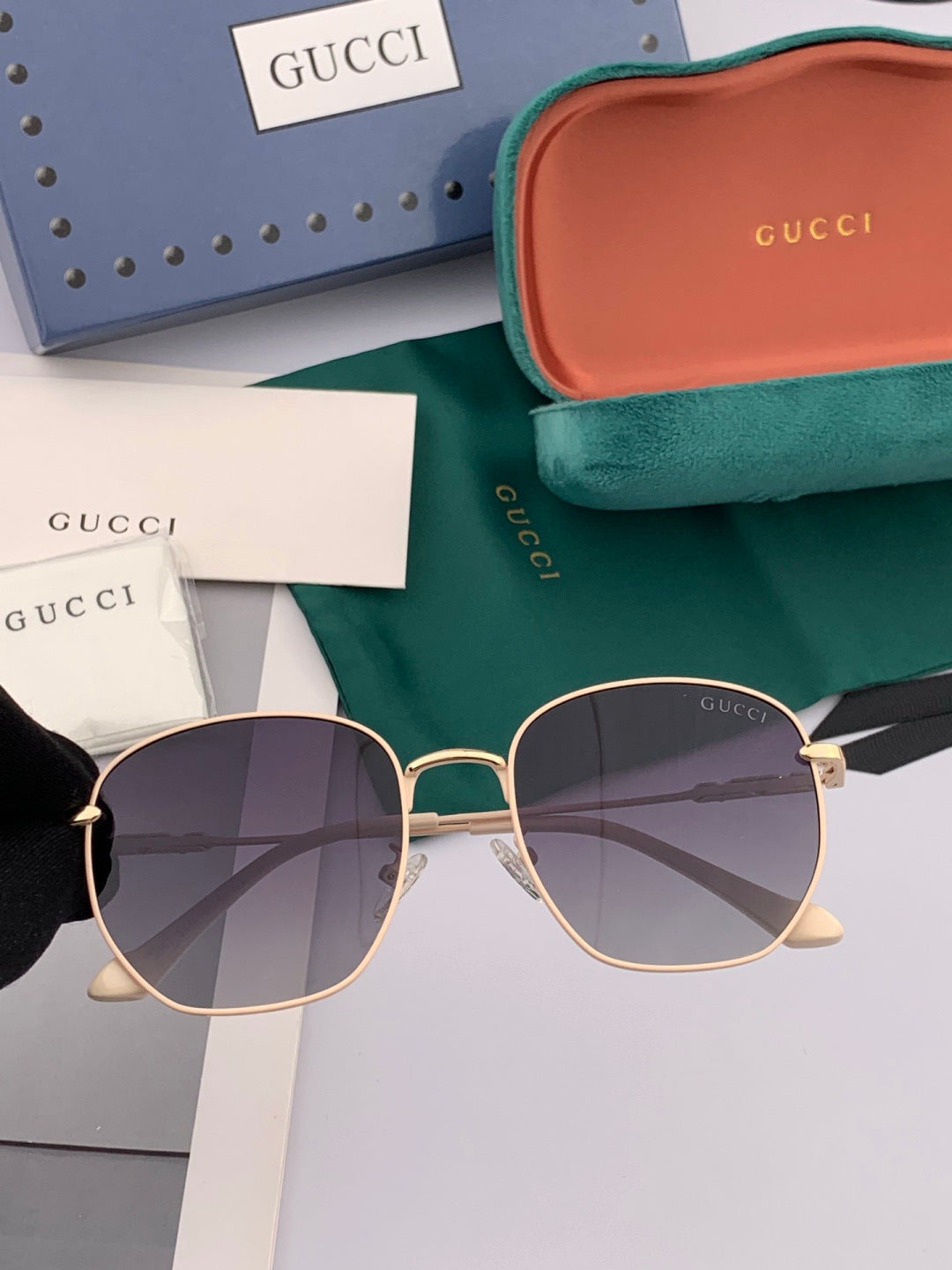 Gucci G7305 Polarized Fashion Gold Lens Sunglasses for Women