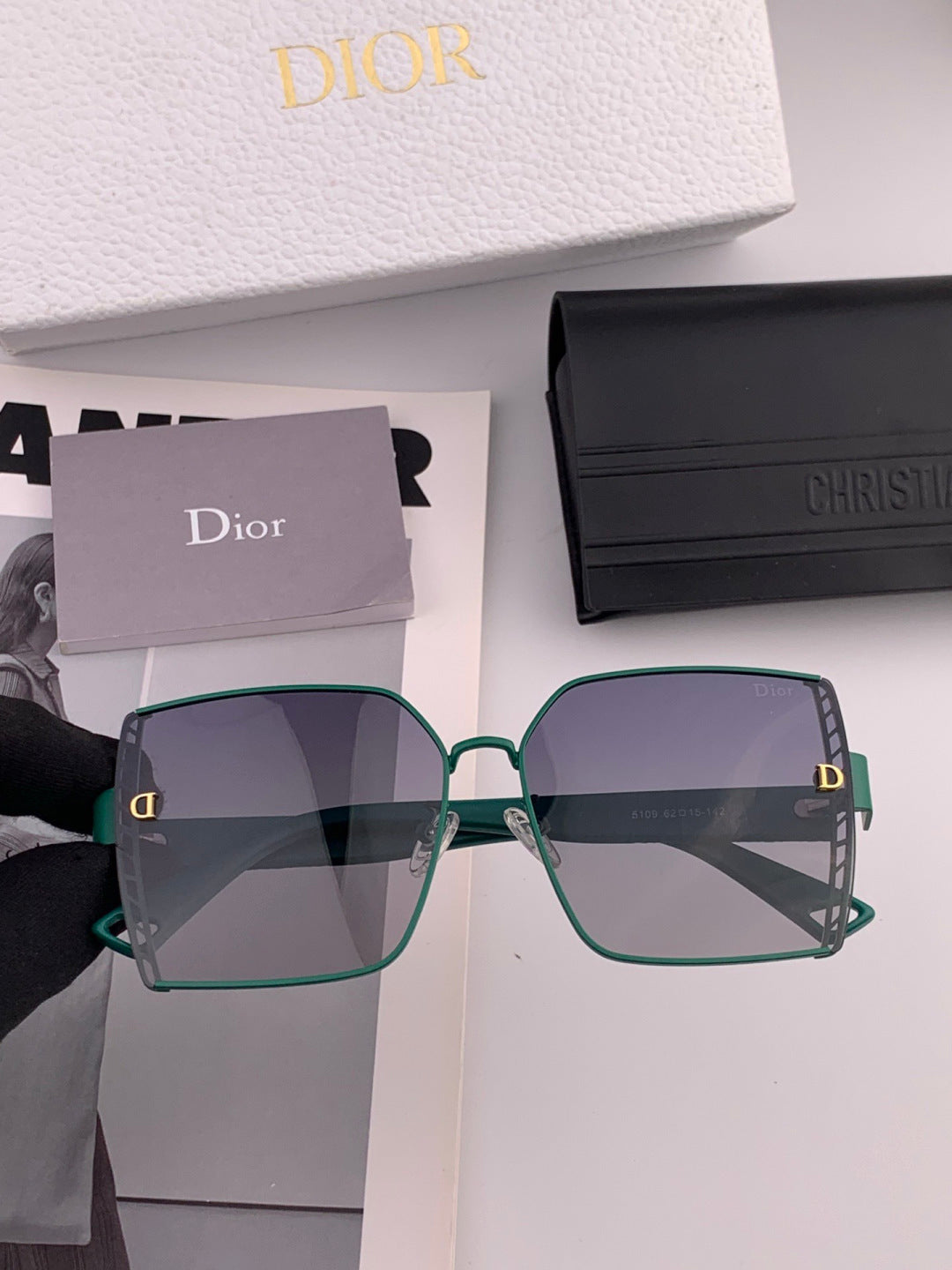 Dior CD9315 Polarized Square Red Lens Sunglasses for Women - detail image 3